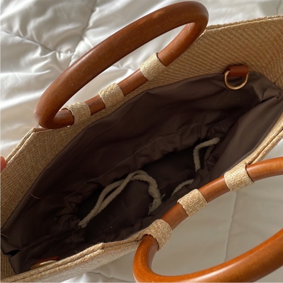 Summer straw bag with wooden handle | New - Picture 7 of 9